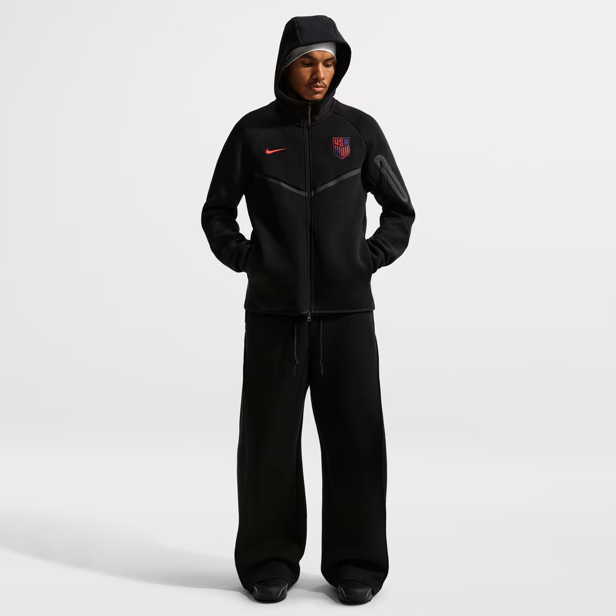 Men's Nike Black USMNT 2026 Tech Fleece Windrunner Raglan Full-Zip Hoodie