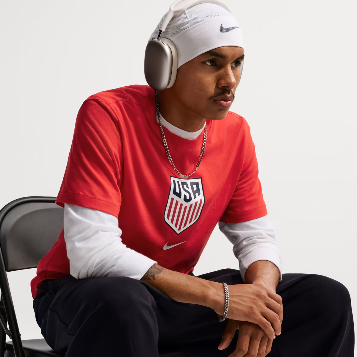 Men's Nike Red USMNT Crest T-Shirt 5 Men's Nike Red USMNT Crest T-Shirt