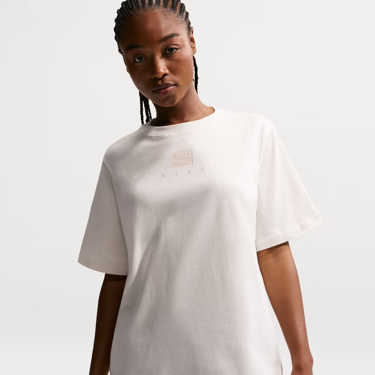 Women's Nike White USMNT 2026 Tonal T-Shirt 3 Women's Nike White USMNT 2026 Tonal T-Shirt
