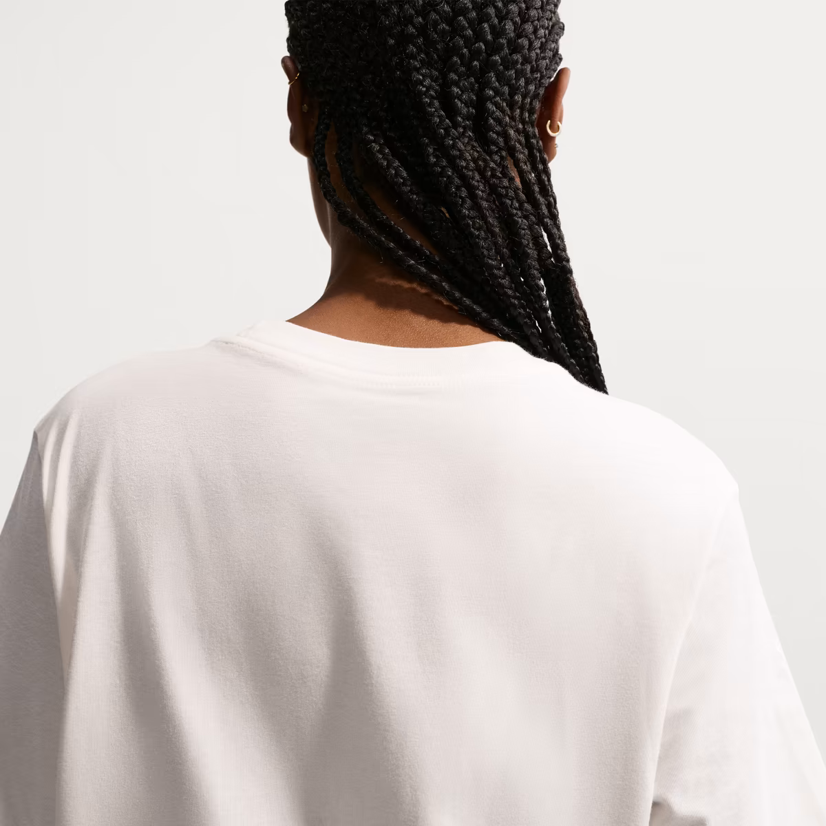 Women's Nike White USMNT 2026 Tonal T-Shirt 4 Women's Nike White USMNT 2026 Tonal T-Shirt