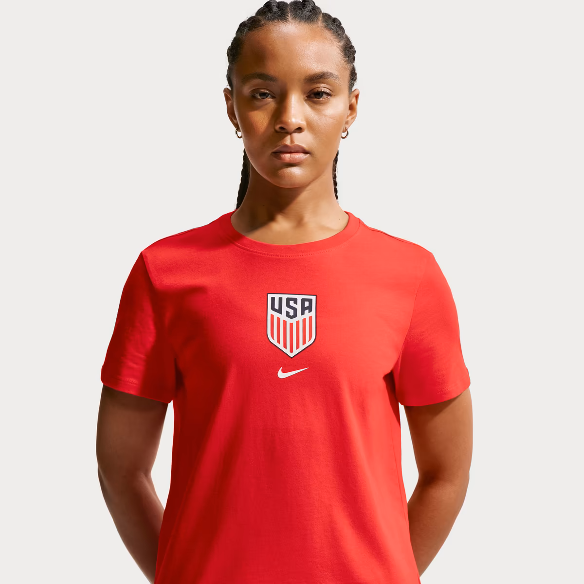 Women's Nike Red USMNT Crest T-Shirt 3 Women's Nike Red USMNT Crest T-Shirt