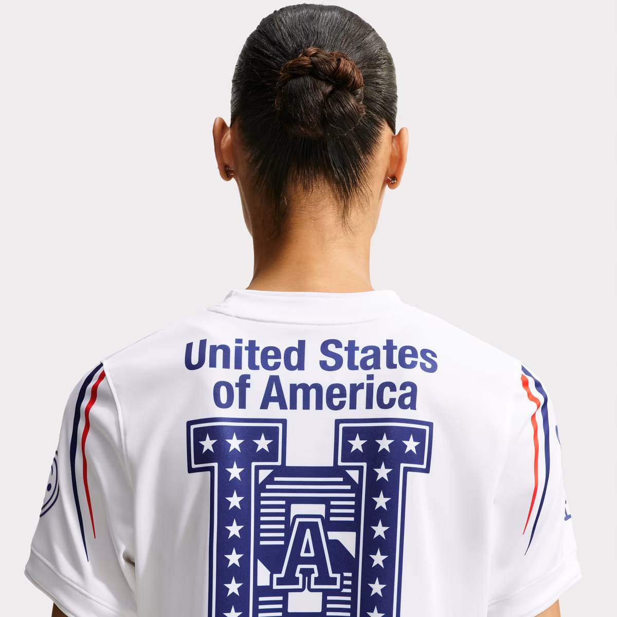 Women's Nike White USMNT x VAA 2026 Dri-FIT Pre-Match Top 5 Women's Nike White USMNT x VAA 2026 Dri-FIT Pre-Match Top