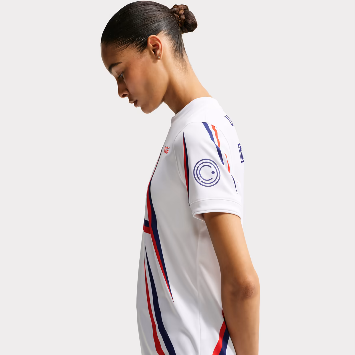 Women's Nike White USMNT x VAA 2026 Dri-FIT Pre-Match Top 6 Women's Nike White USMNT x VAA 2026 Dri-FIT Pre-Match Top